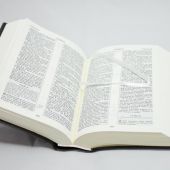 Библия каноническая 032 (черная, мягкий переплет, изд.1998 г. карманный формат)